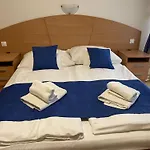 アパート Apartmanhaz