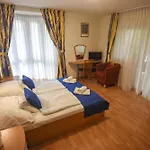Apartmanhaz Апартаменты Шиофок