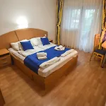Апартаменты Apartmanhaz *