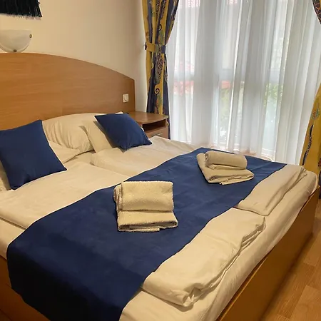 Apartmanhaz Siófok