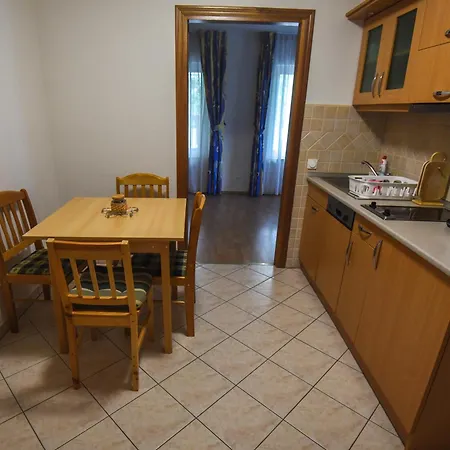 Apartmanhaz Daire Siofok