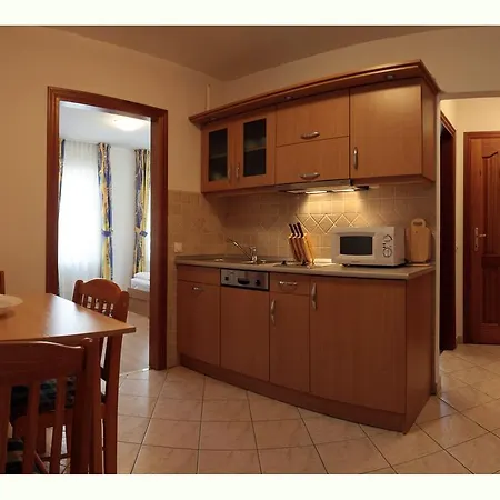 Apartmanhaz Daire Siofok