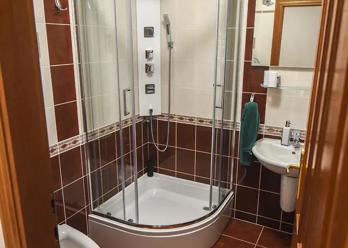 דירה Apartmanhaz שיופוק